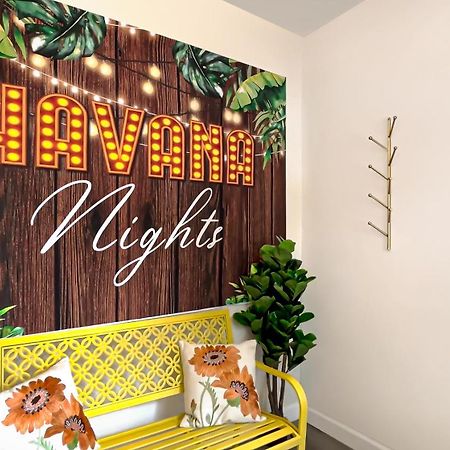 New! Havana Nights Villa ! Walk To Calle Ocho! Miami Bagian luar foto