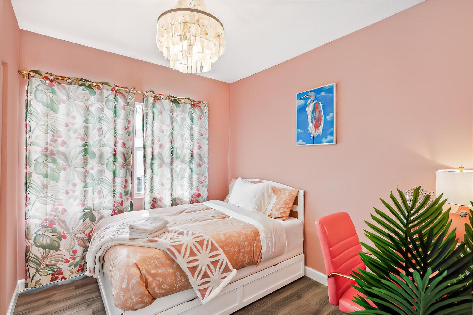 New! Havana Nights Villa ! Walk To Calle Ocho! Miami Bagian luar foto